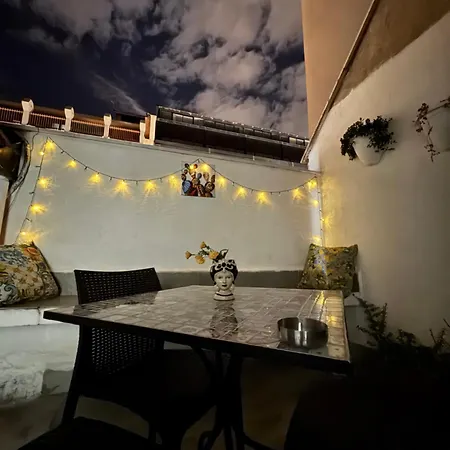 Petit Charme Lägenhet *